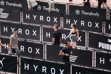 Beginner Hyrox Training: Your First Hybrid Competition